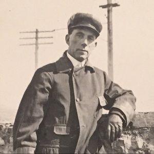 Meet your Posher, Frank